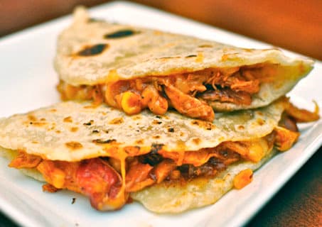 Quesadilla de maiz con Pastor