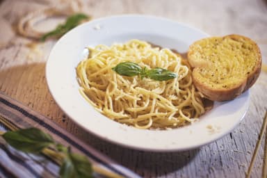Spaguetti A La Boloñesa o Al Burro