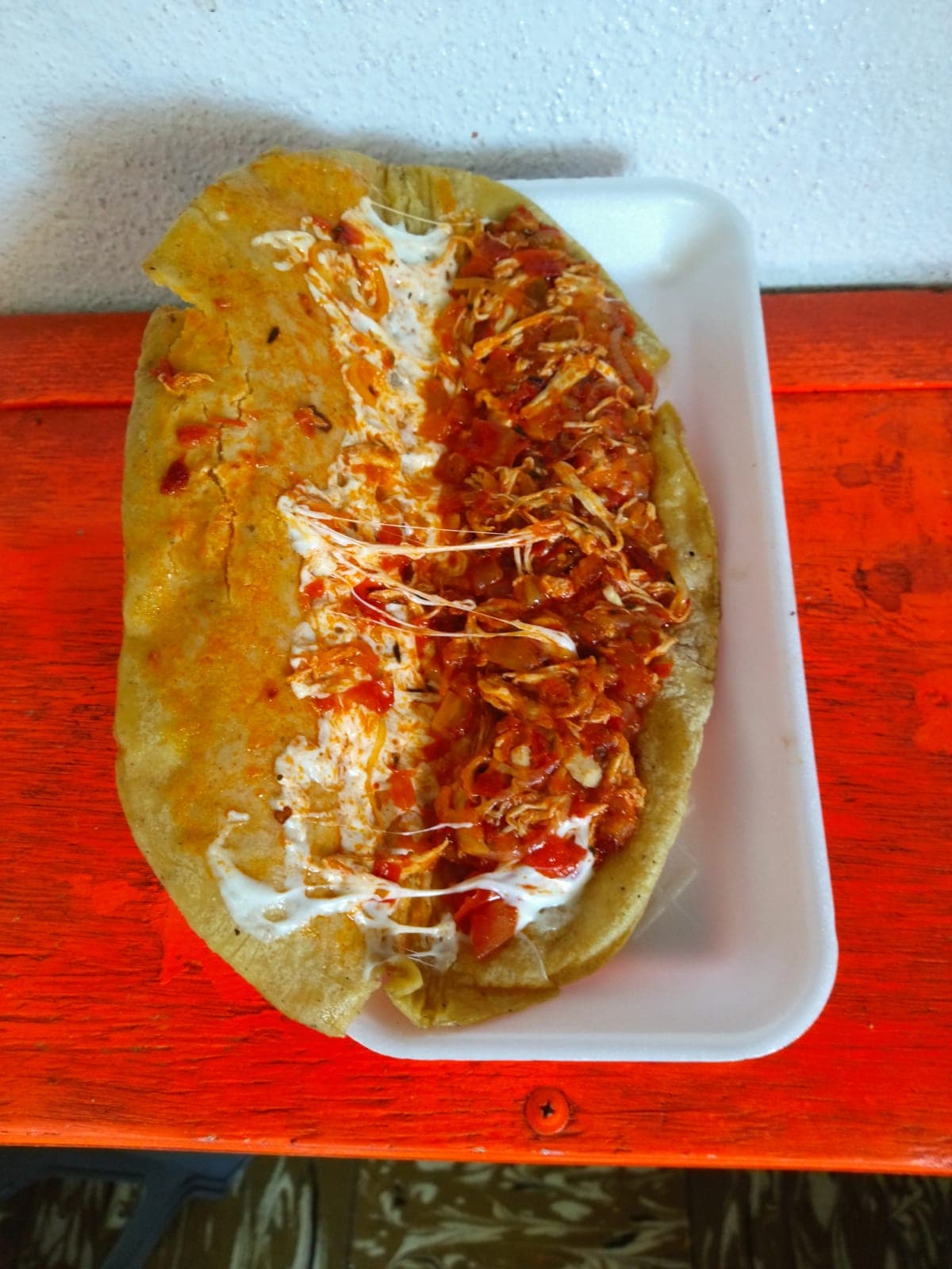 QUESADILLA DE TINGA JUNIOR"S +JUGO BIDA