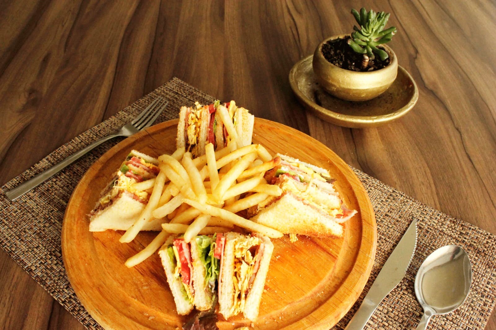 CLUB SANDWICH