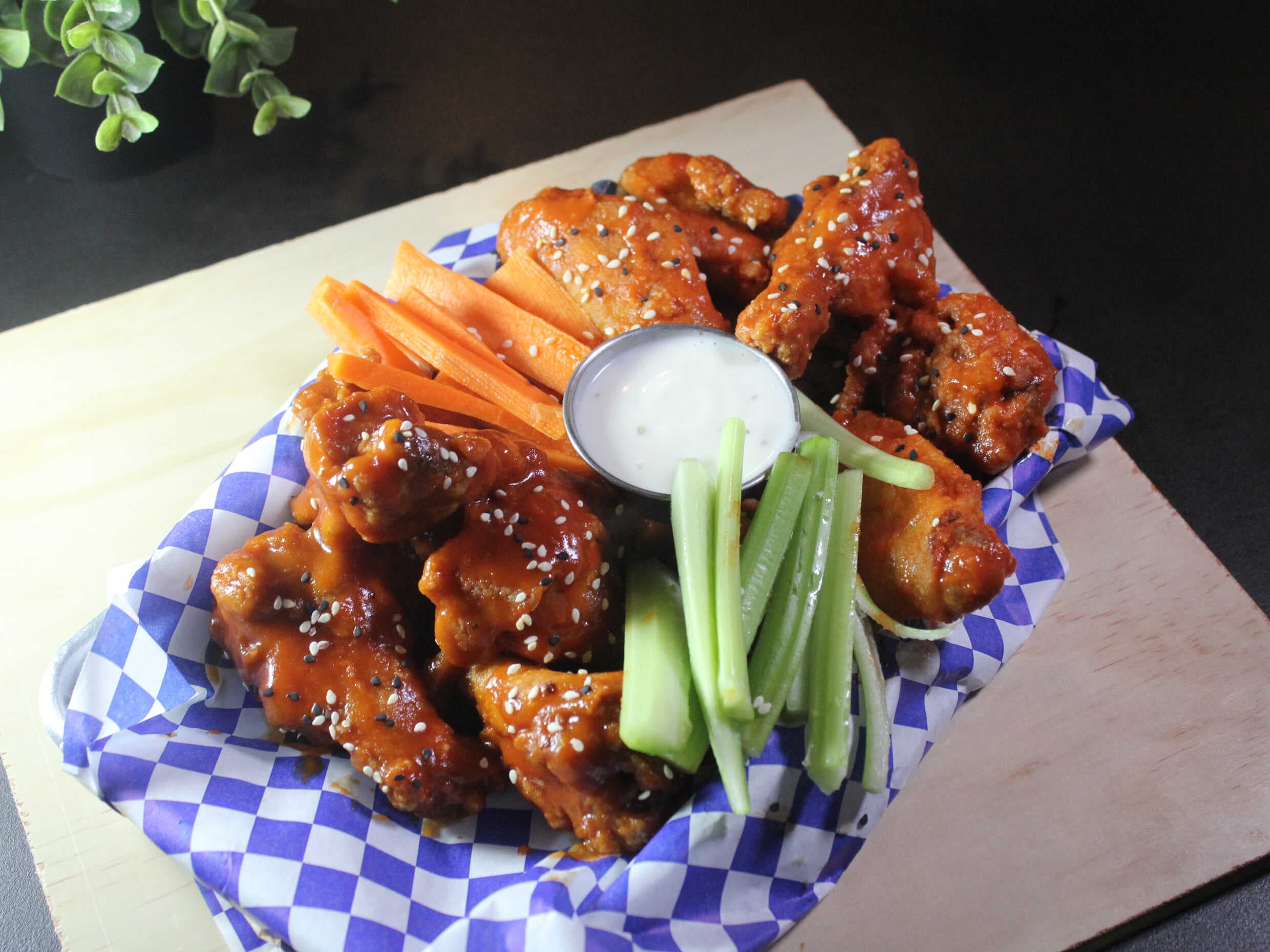1 Kg Wings PROMO ANTES 6:00 PM