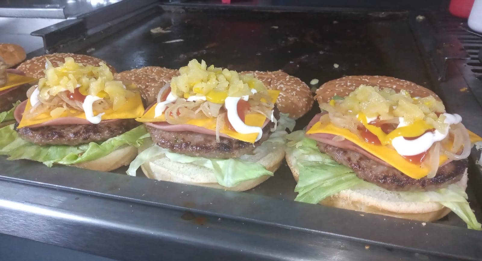 Hamburguesa Hawaiana