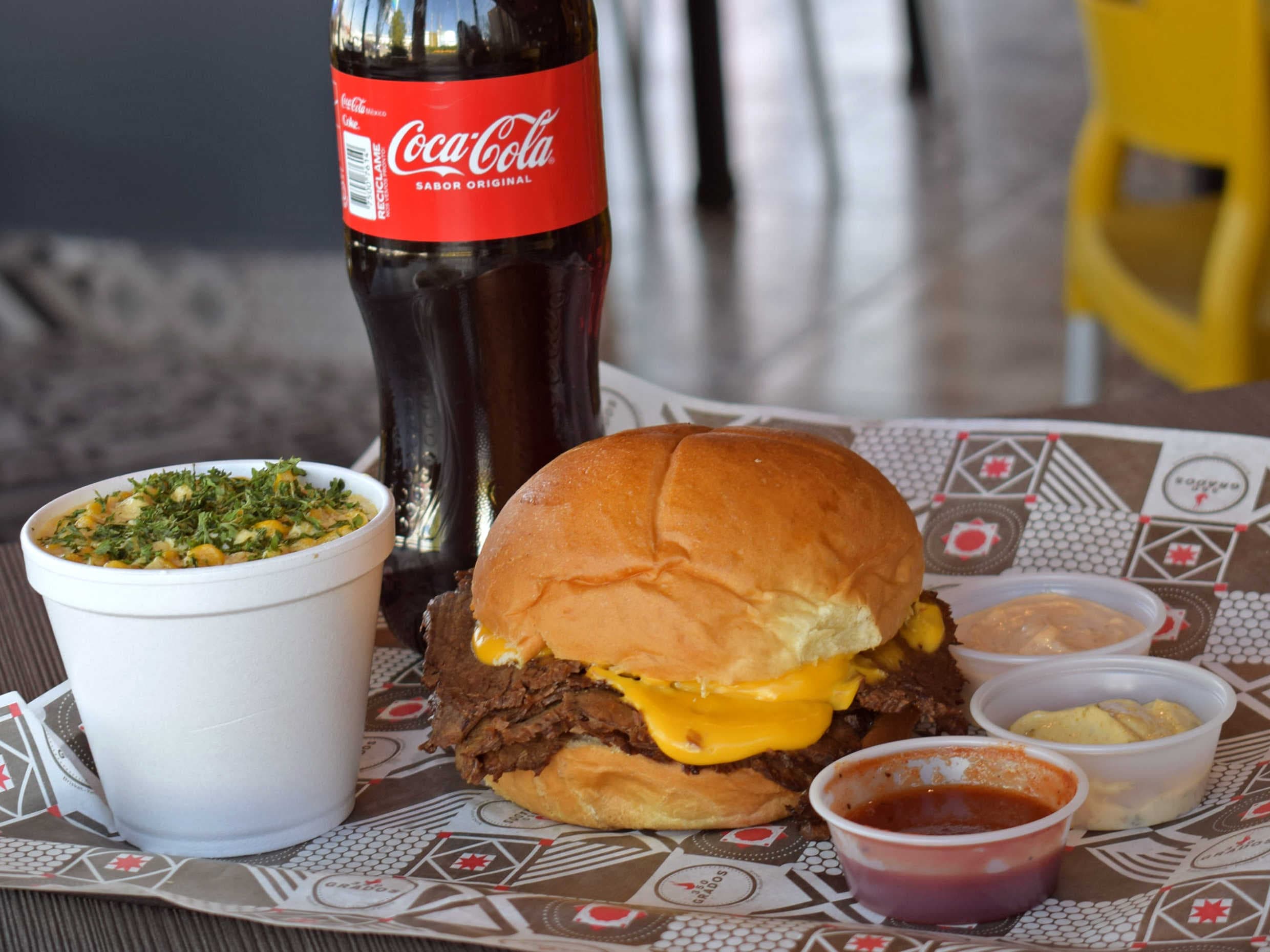 SANDWICH DE ROAST BEEF EN COMBO