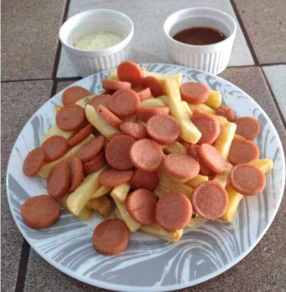 Salchipapas