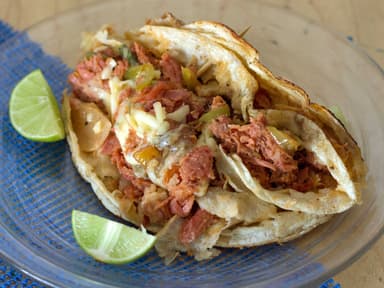 Taco de Marlín con Queso Gratinado