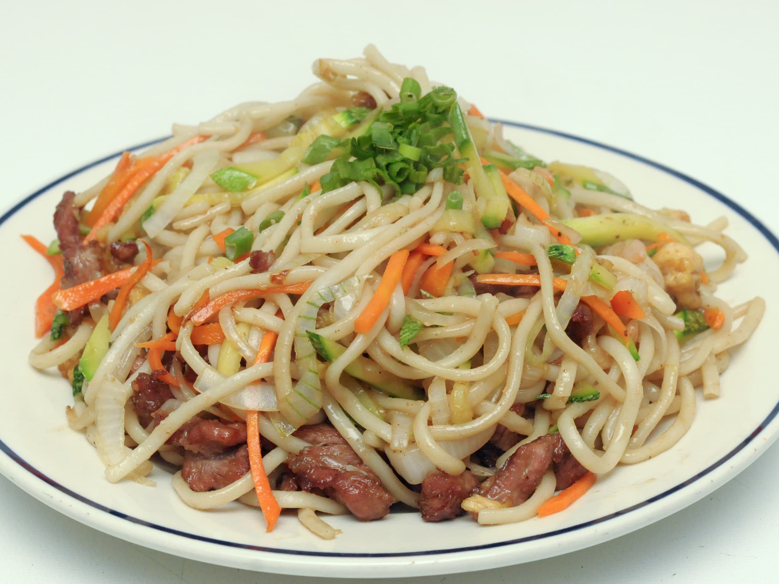 Yakiudon Mixto