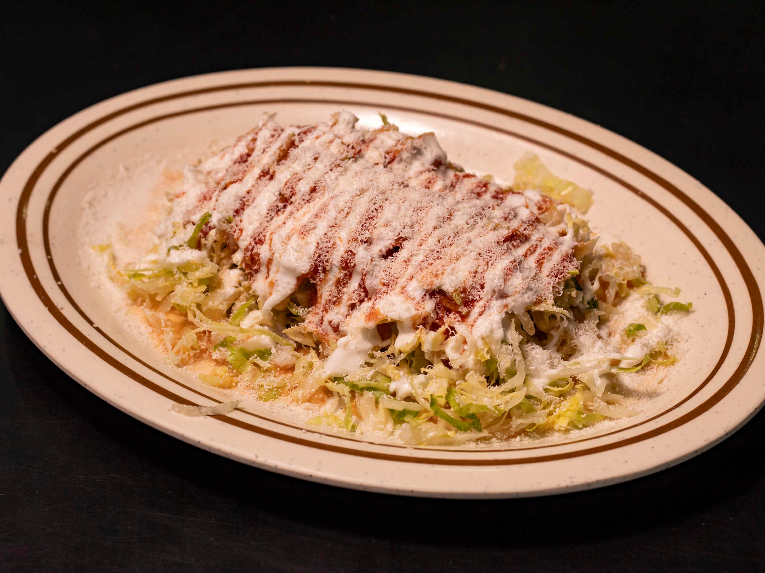 Orden de Flautas con Aguacate