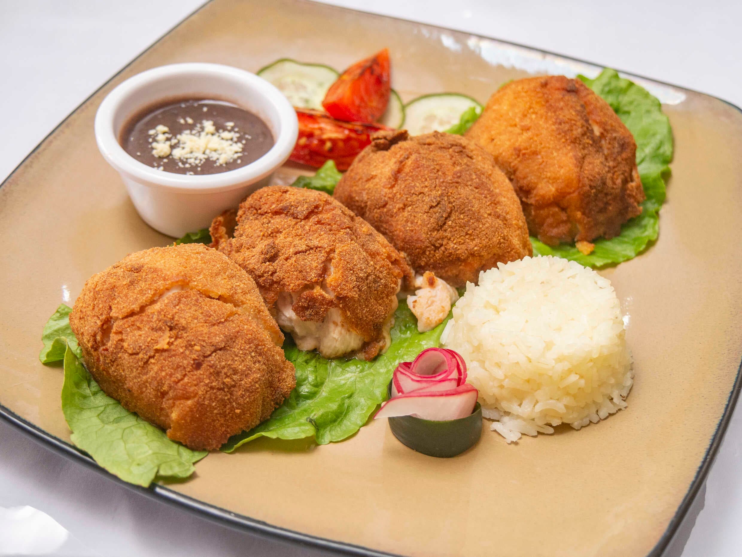Orden de Pechuga Rellena de Vegetales