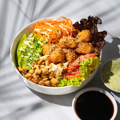 Bowl Ensalada Pollo Agridulce