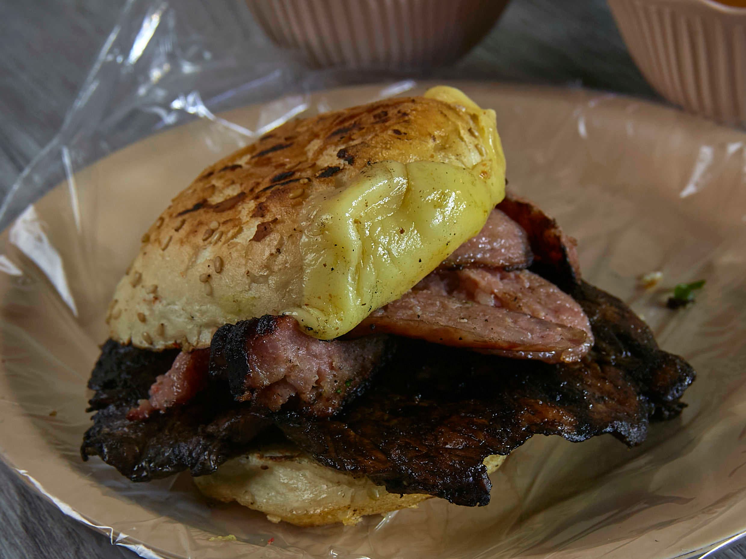 Monchis Especial de Arrachera en Cemita