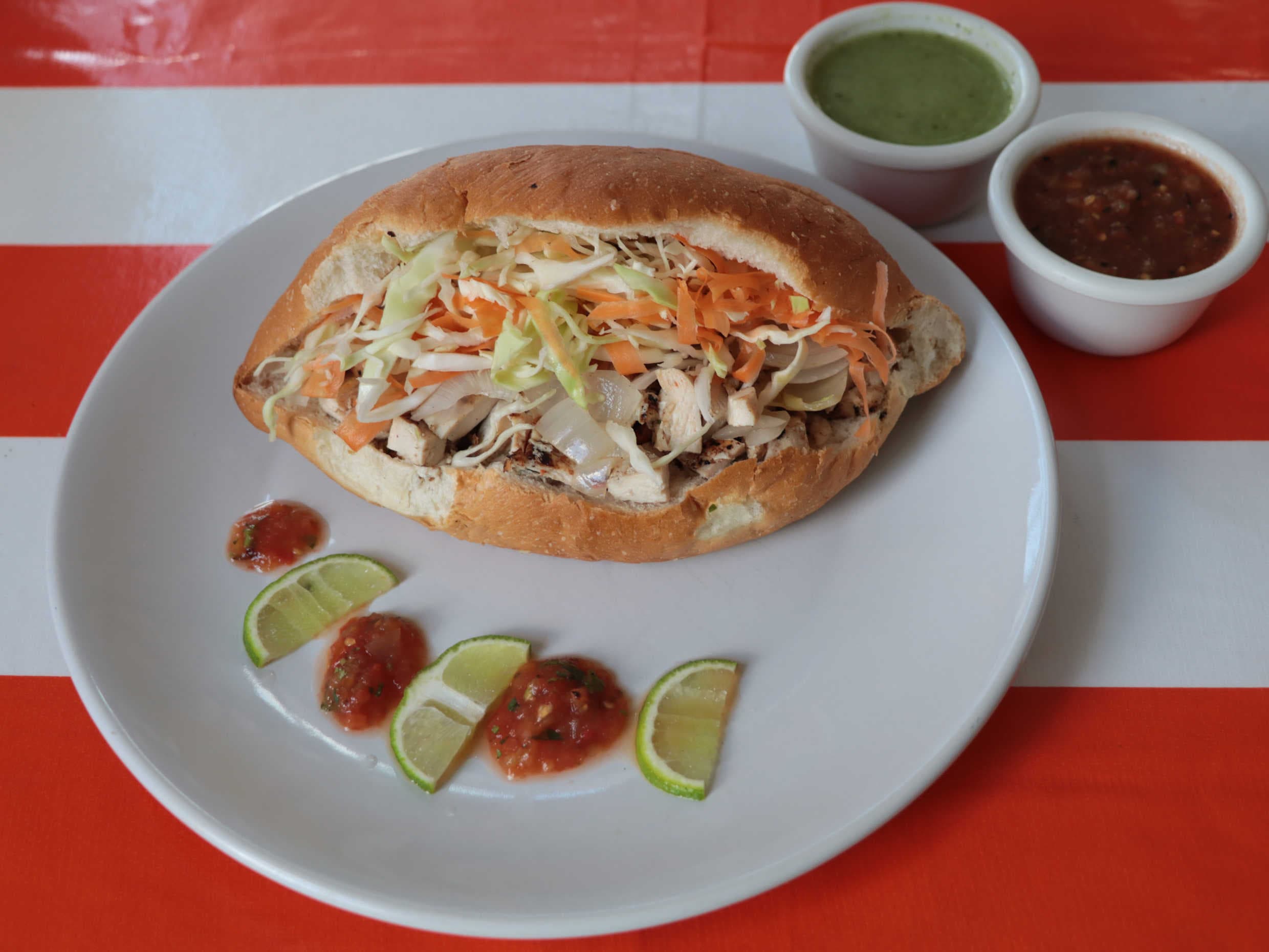 Torta de Poc Chuc de Pollo.