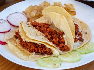 QUESADILLA DE MAIZ DE ASAD/CHORI (TORTILLA NORMAL)