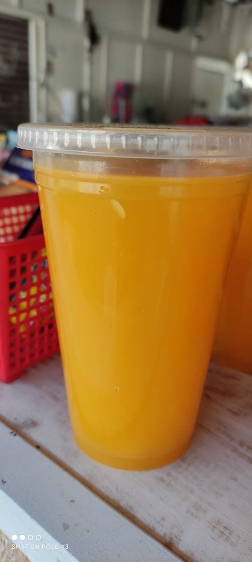 Jugo de naranja 1/2 lt