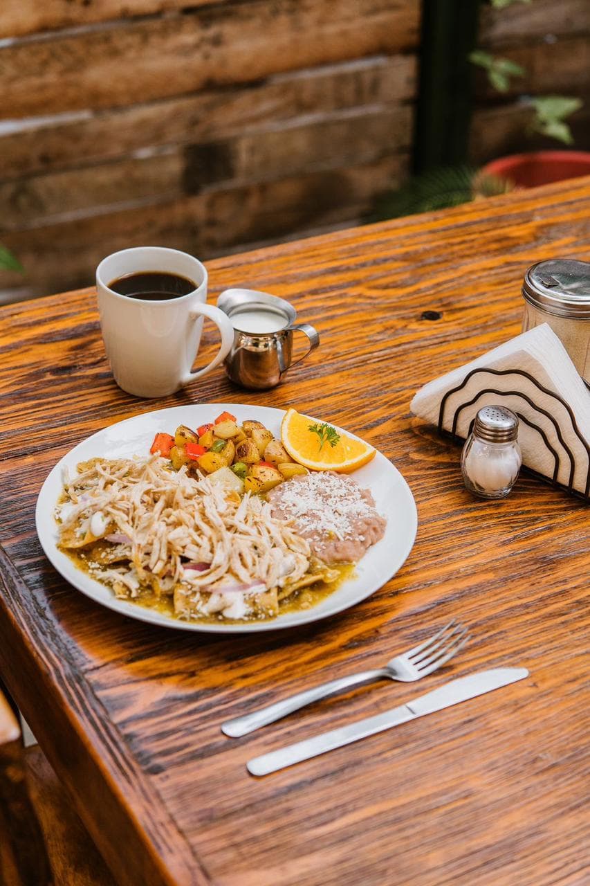 Chilaquiles con Pollo