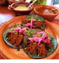 Combo-Tacos & Consomé 🔖