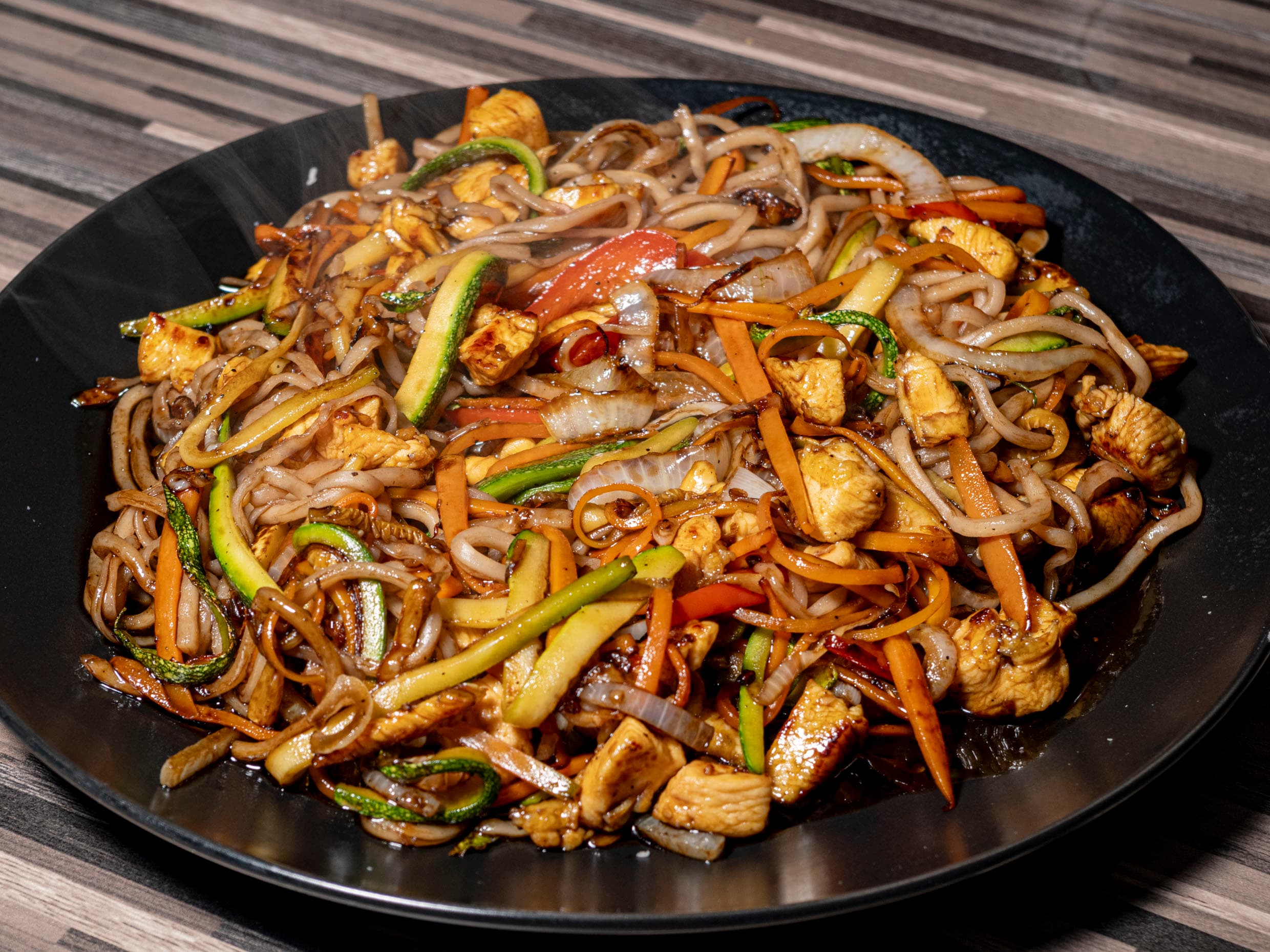 Yakiudon Pollo