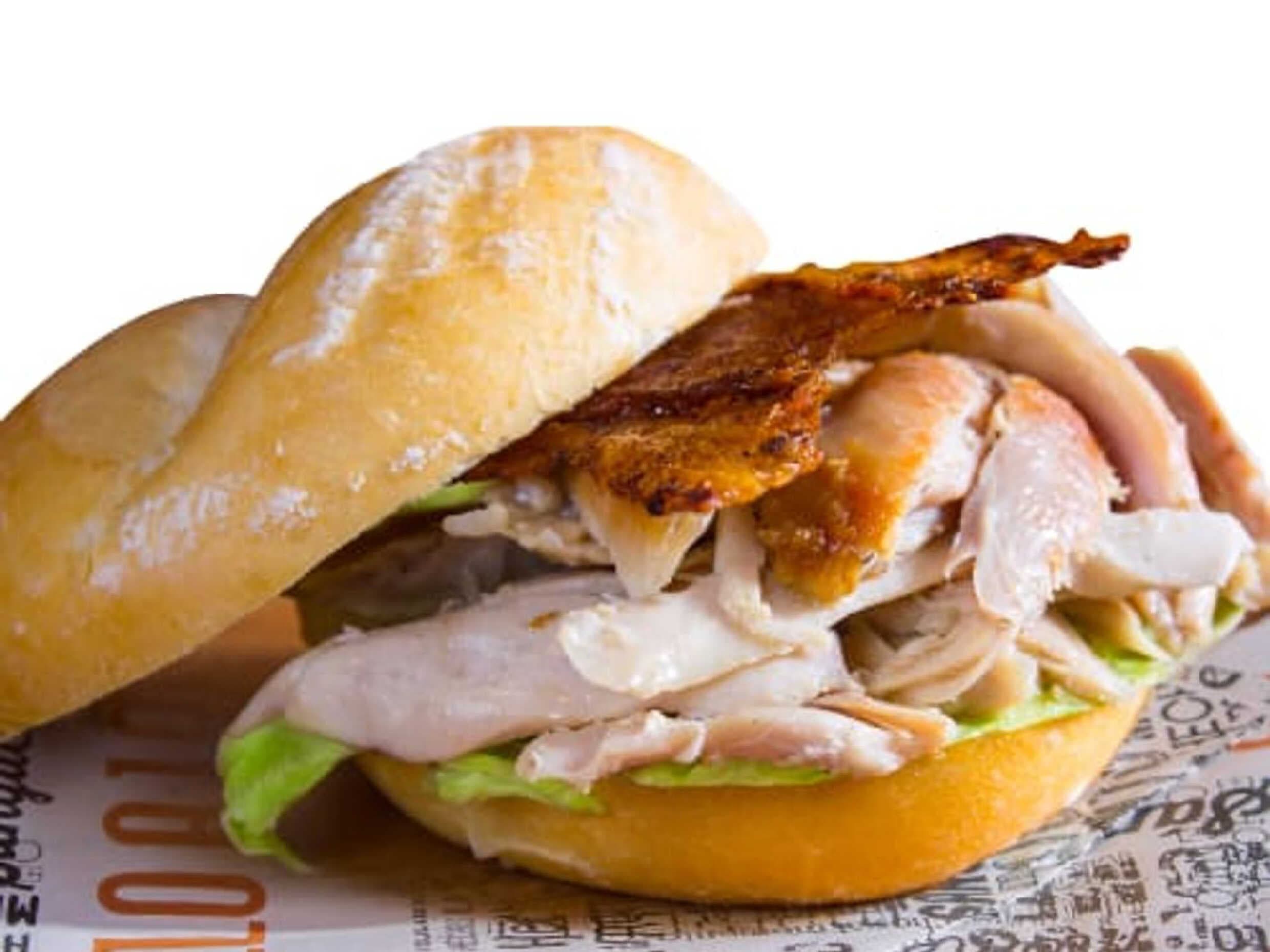 Sánguche Pollo a la Brasa Clásico