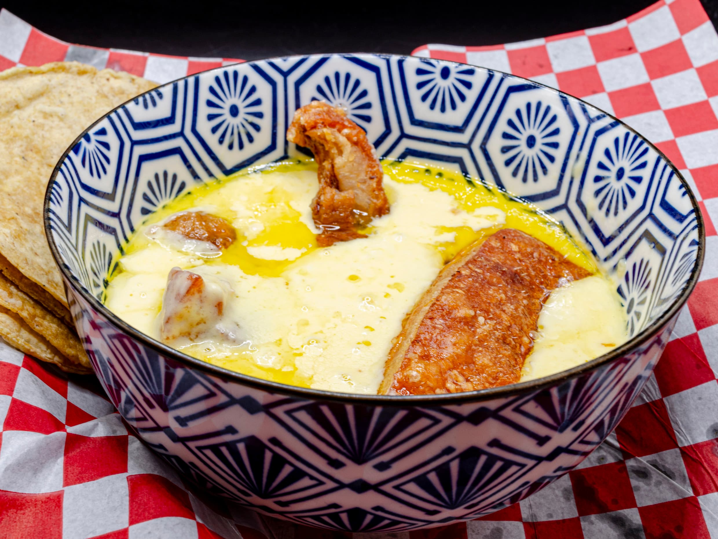 Queso Fundido con Pork Belly