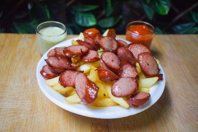 Salchipapas
