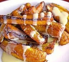 Platanos  Fritos con Lechera