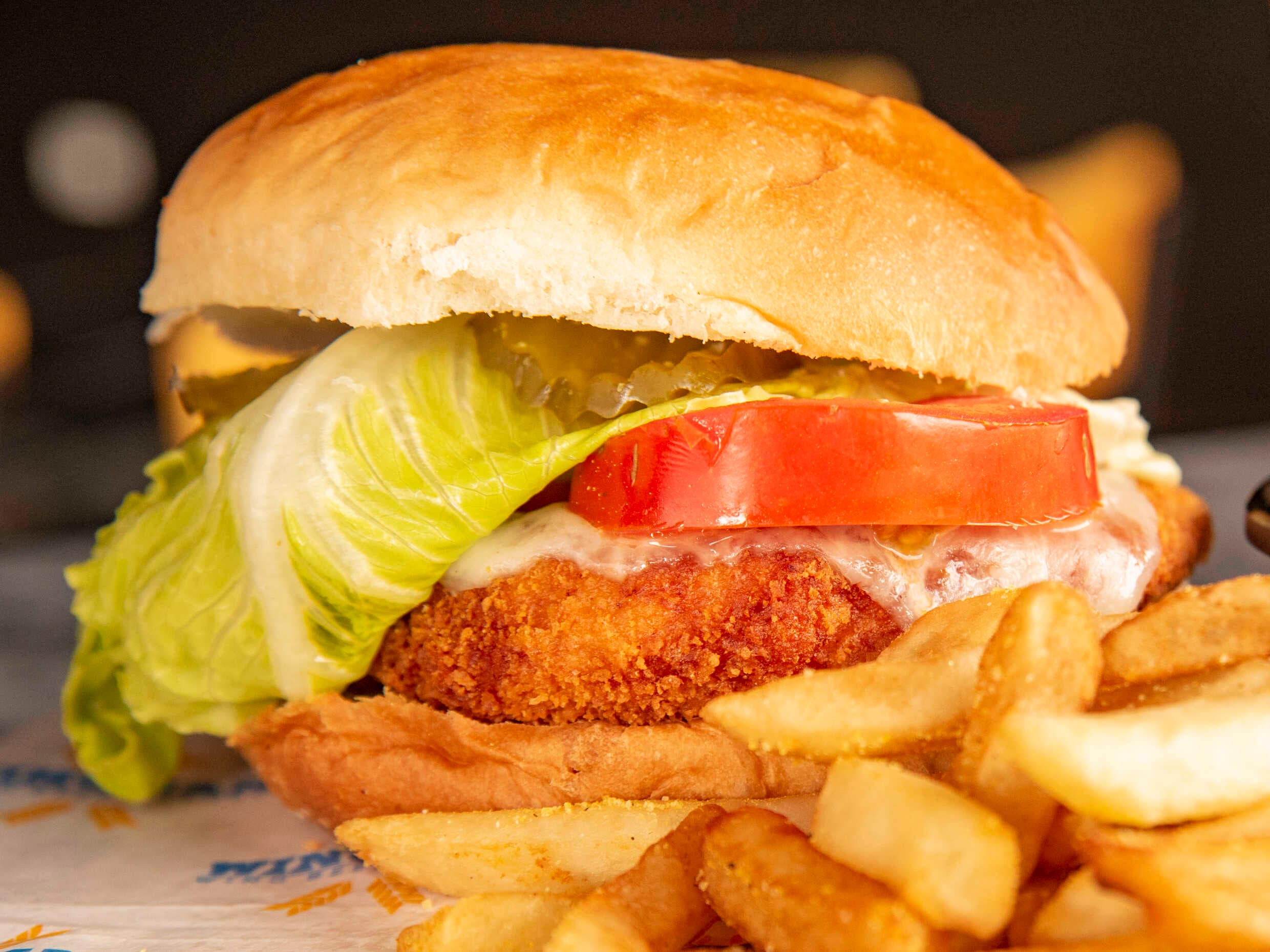 Buffalo Cheese Burguer