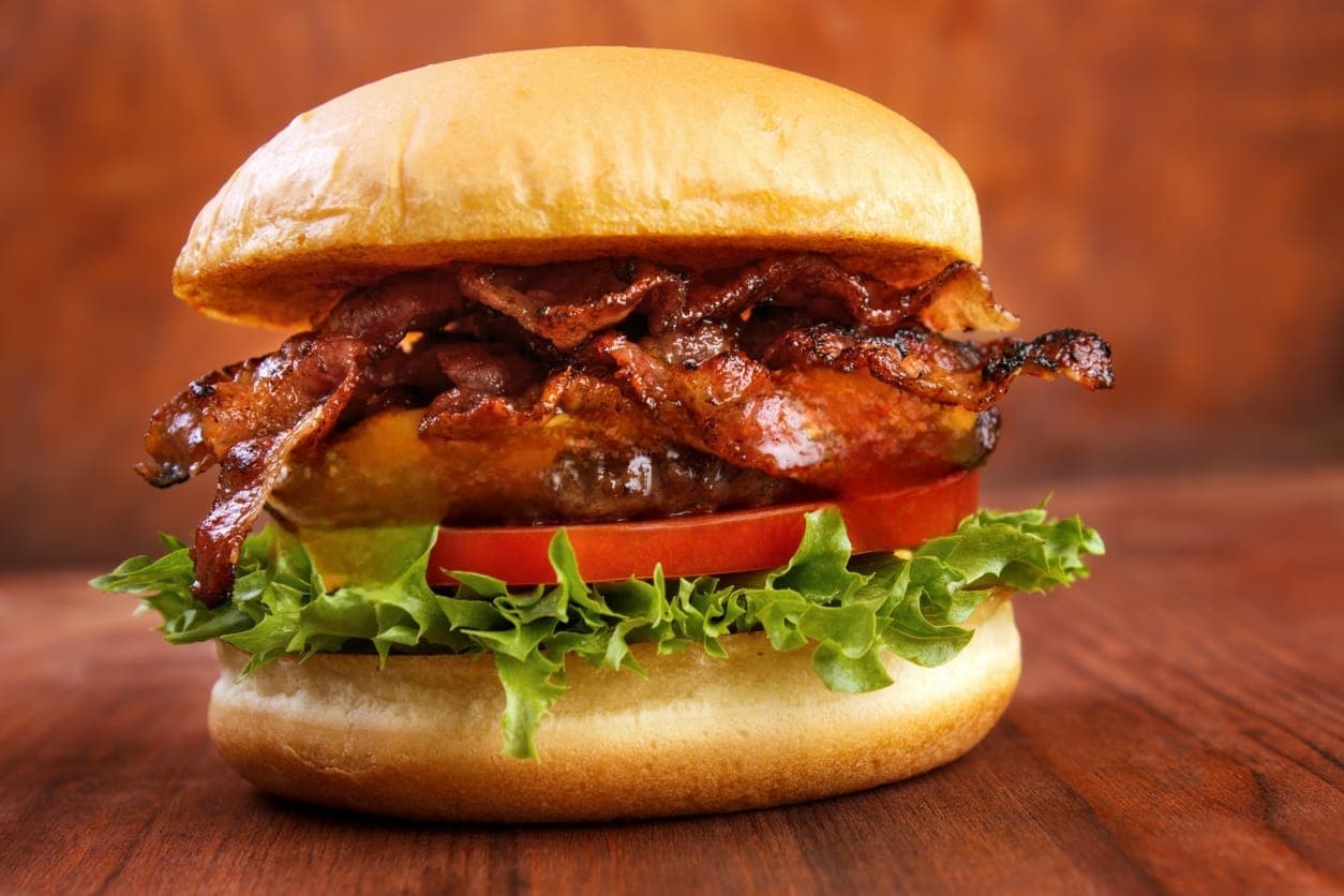 Hamburguesa con Tocino 👌