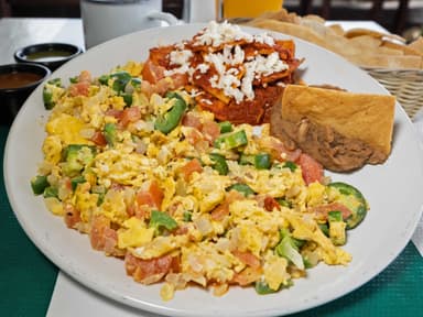 Revueltos