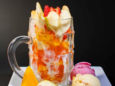 Salpicón con Helado 16 Oz