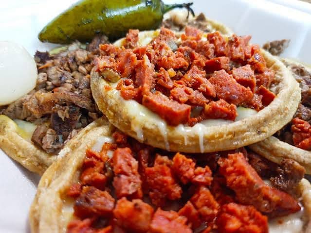 Pellizcada de Chorizo