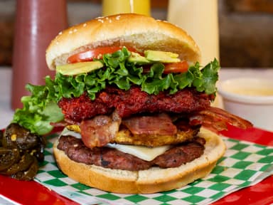 La de Tocino con Chorizo y Piña