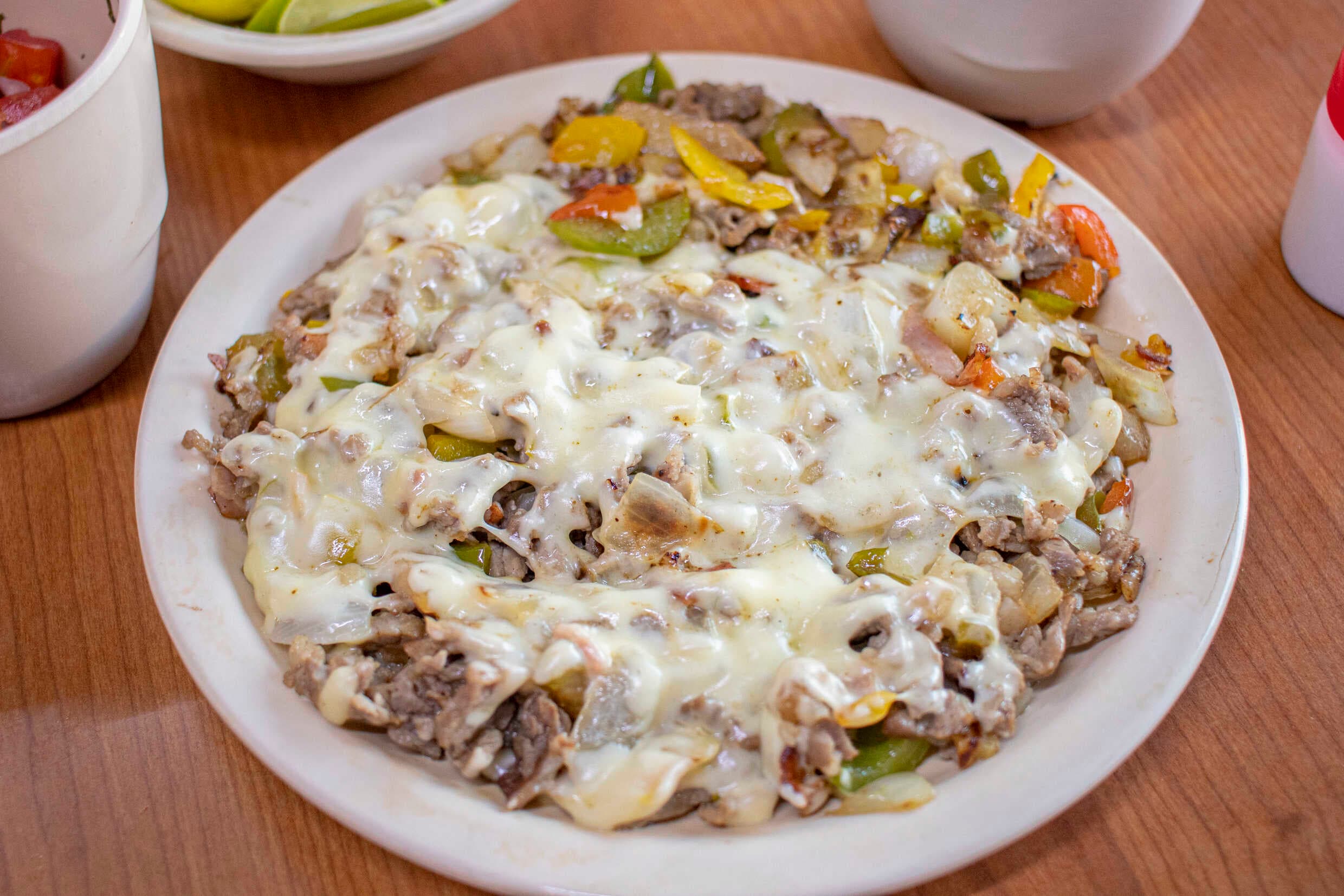 Alambre de Bistec con Queso