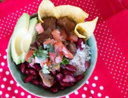 Chifrijo + Refresco