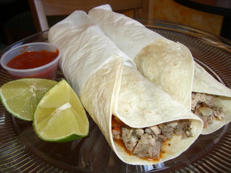 Taco con tortilla de harina
