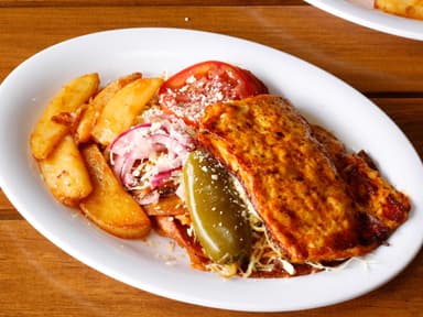 Orden de enchiladas con adobera