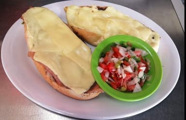 Combo Molletes (Desayuno Completo)
