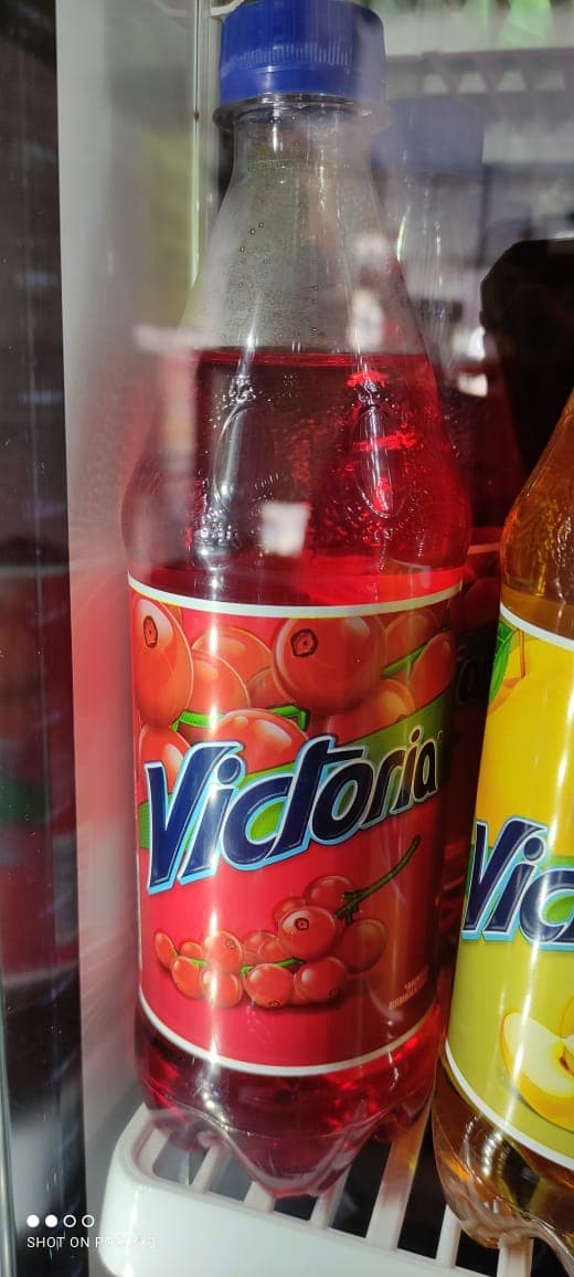 Refresco Victoria Grosella