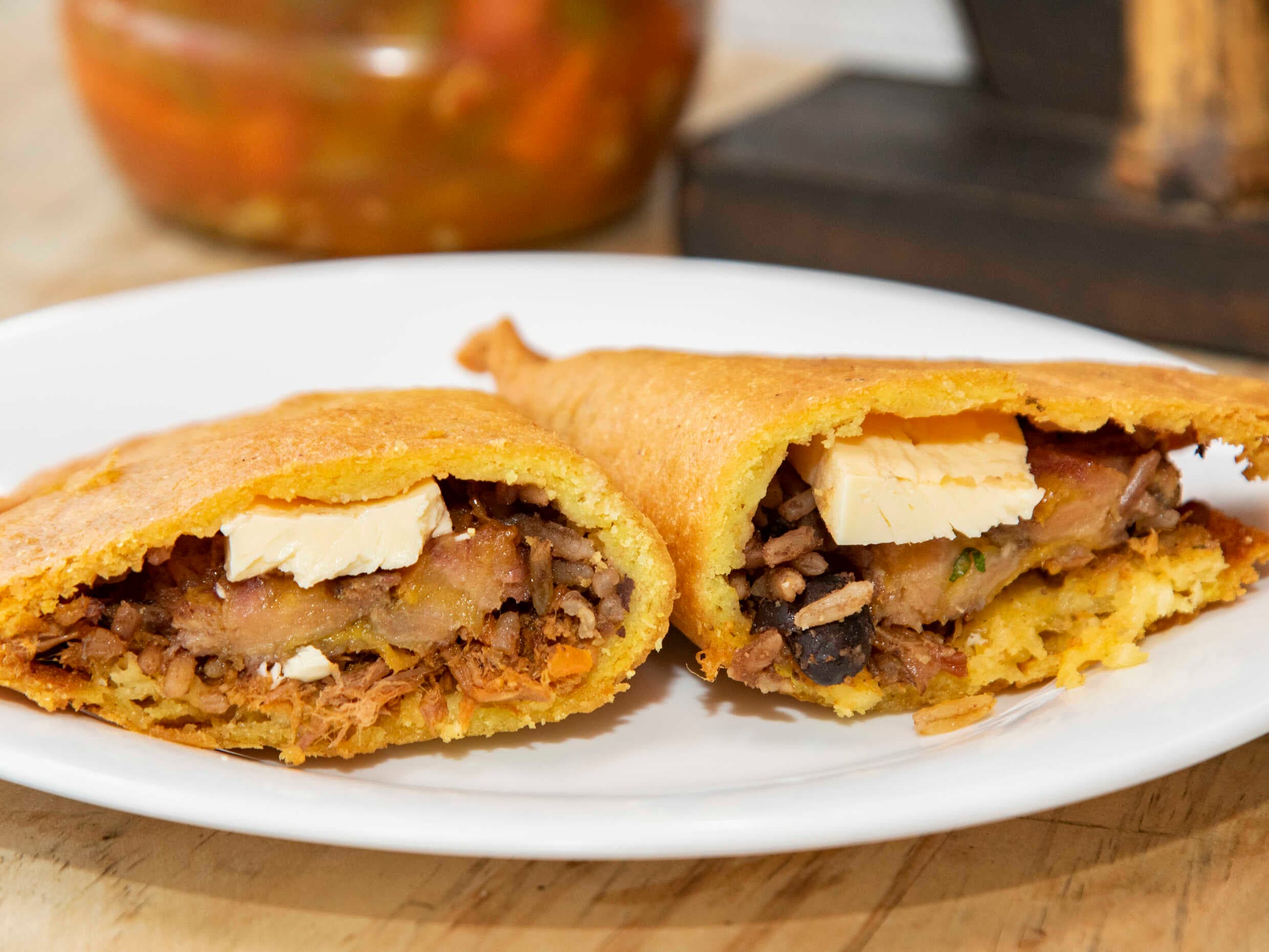 Empanada Tamuga + Café