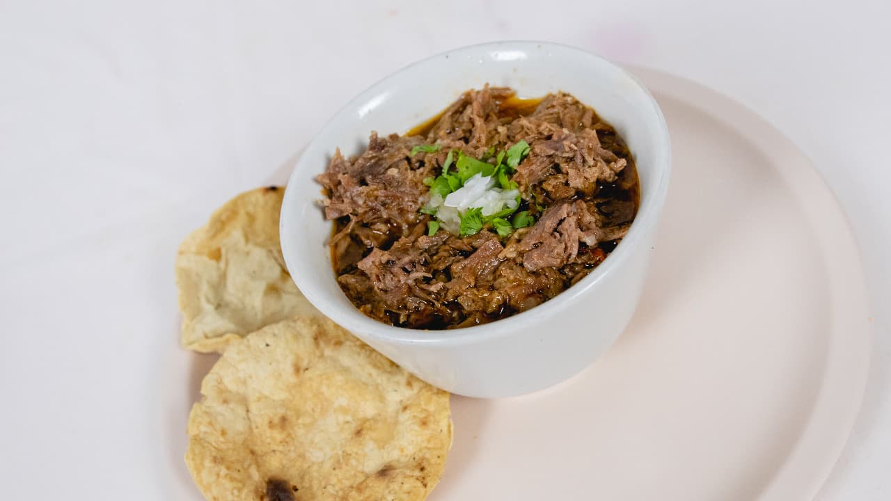 Consomé con Carne Chico