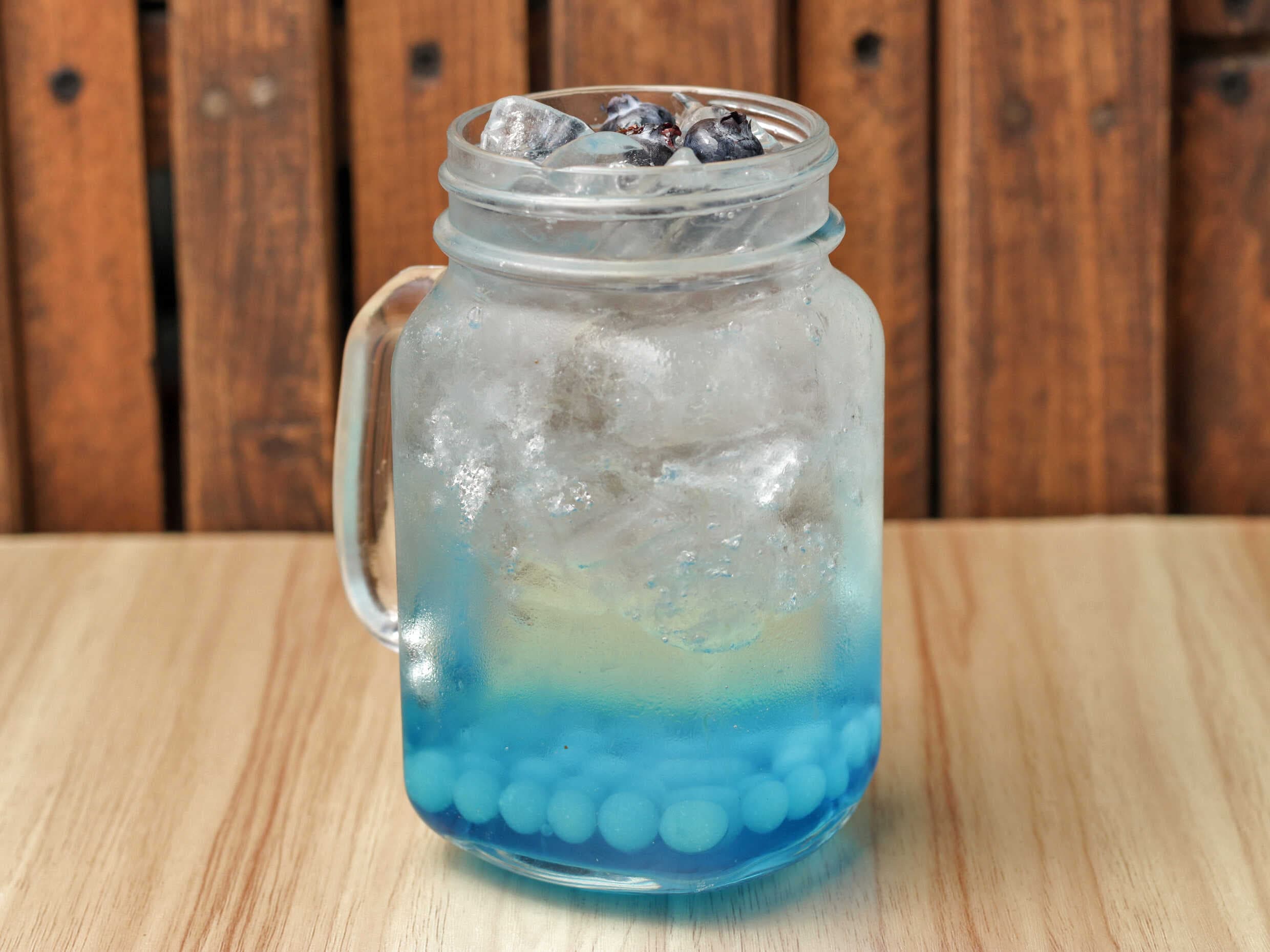 Soda de mora azul