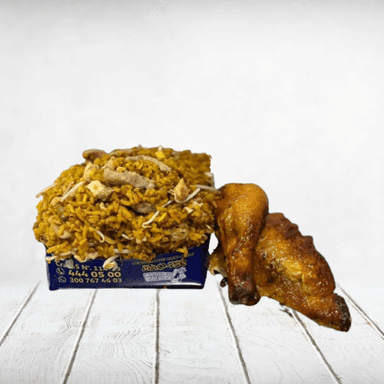 0. Caja mini arroz chino + 1/4 pollo asado
