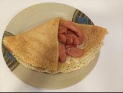 CREPA DE SALCHICHAS CON QUESO