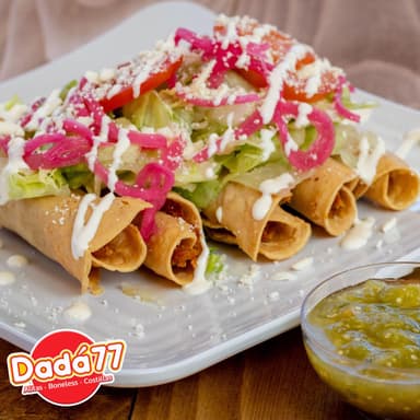 TAQUITOS DORADOS