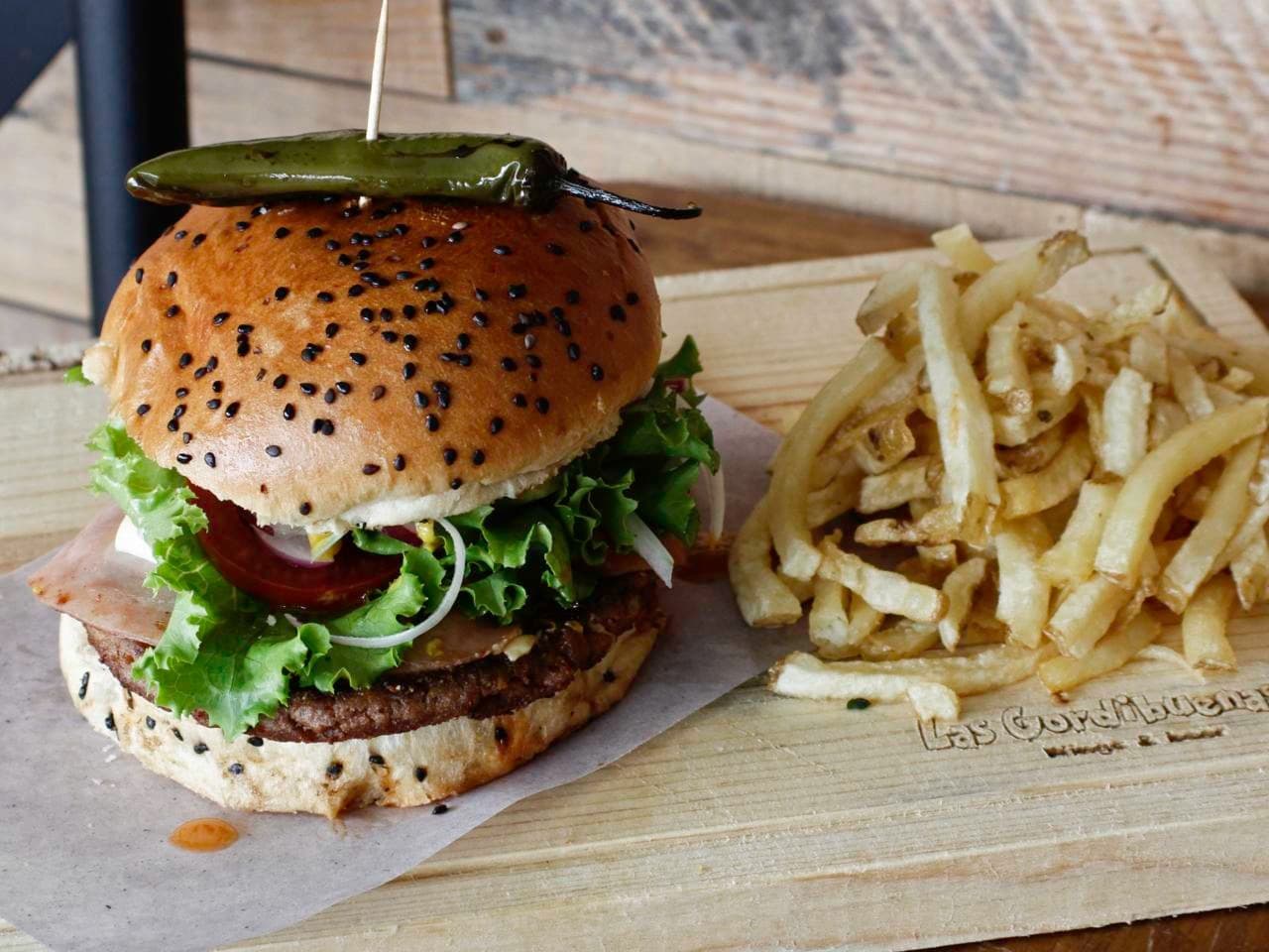 Hamburguesa de Arrachera con Papas