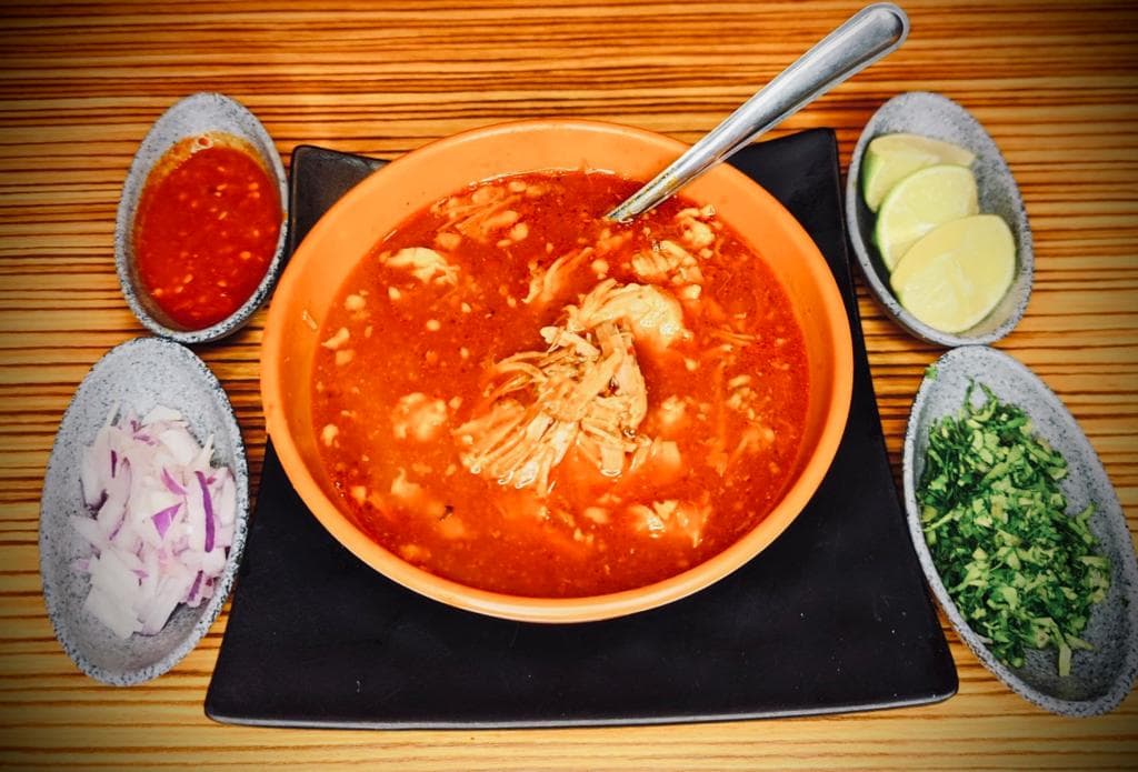 Pozole de Puerco Plato Grande