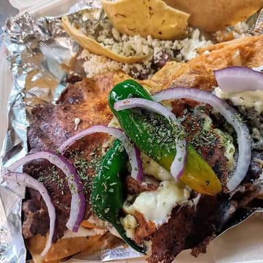 Chilaquiles Supremos con Arrachera