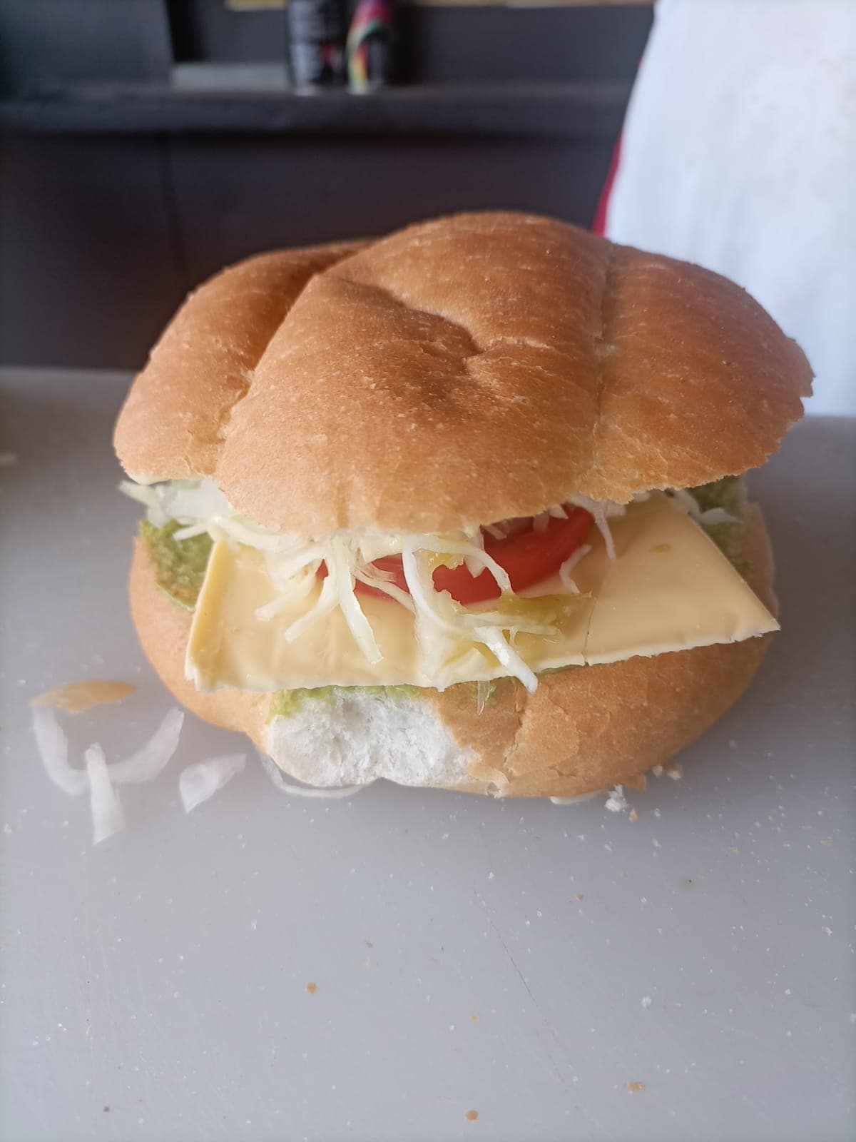 Queso Amarillo con Aguacate
