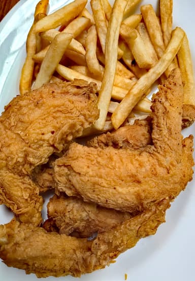 4#Aitlas de Pollo Frito 6 pcs con papas frita