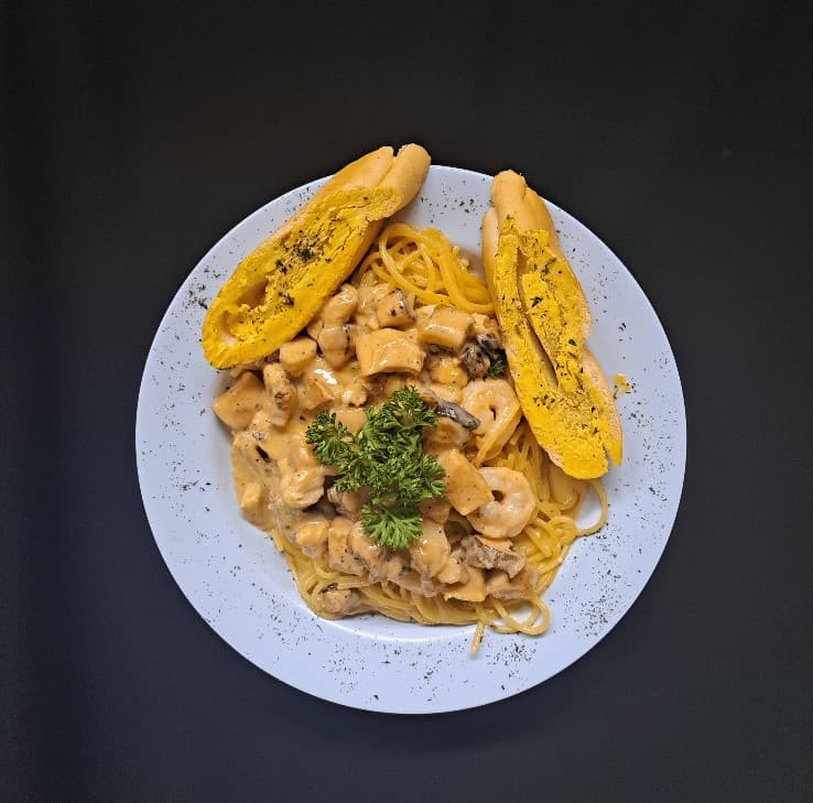 Spaguetti con Mariscos