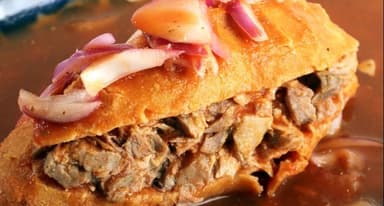 Torta Ahogada + 2 Tacos Dorados C/carne