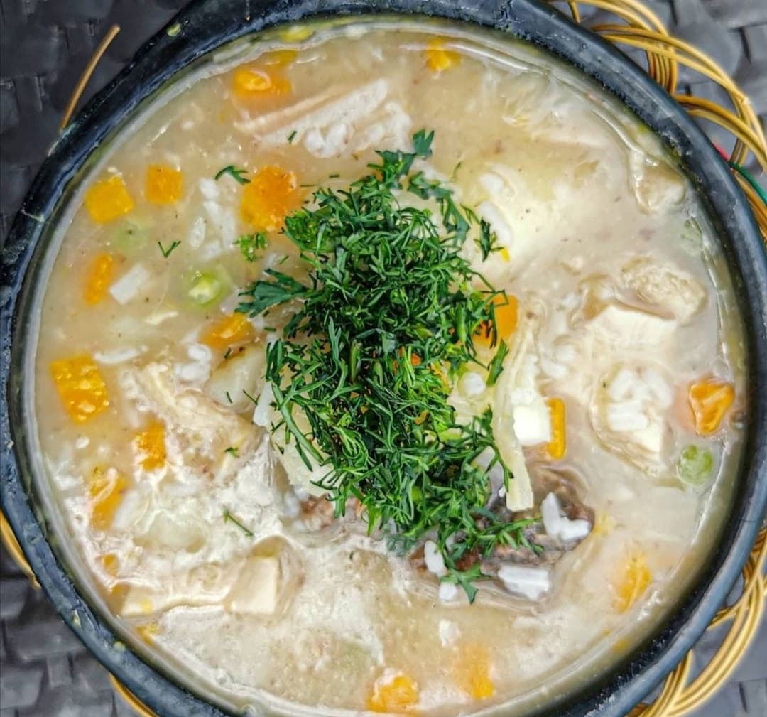 Sopa de Arroz con Gallina